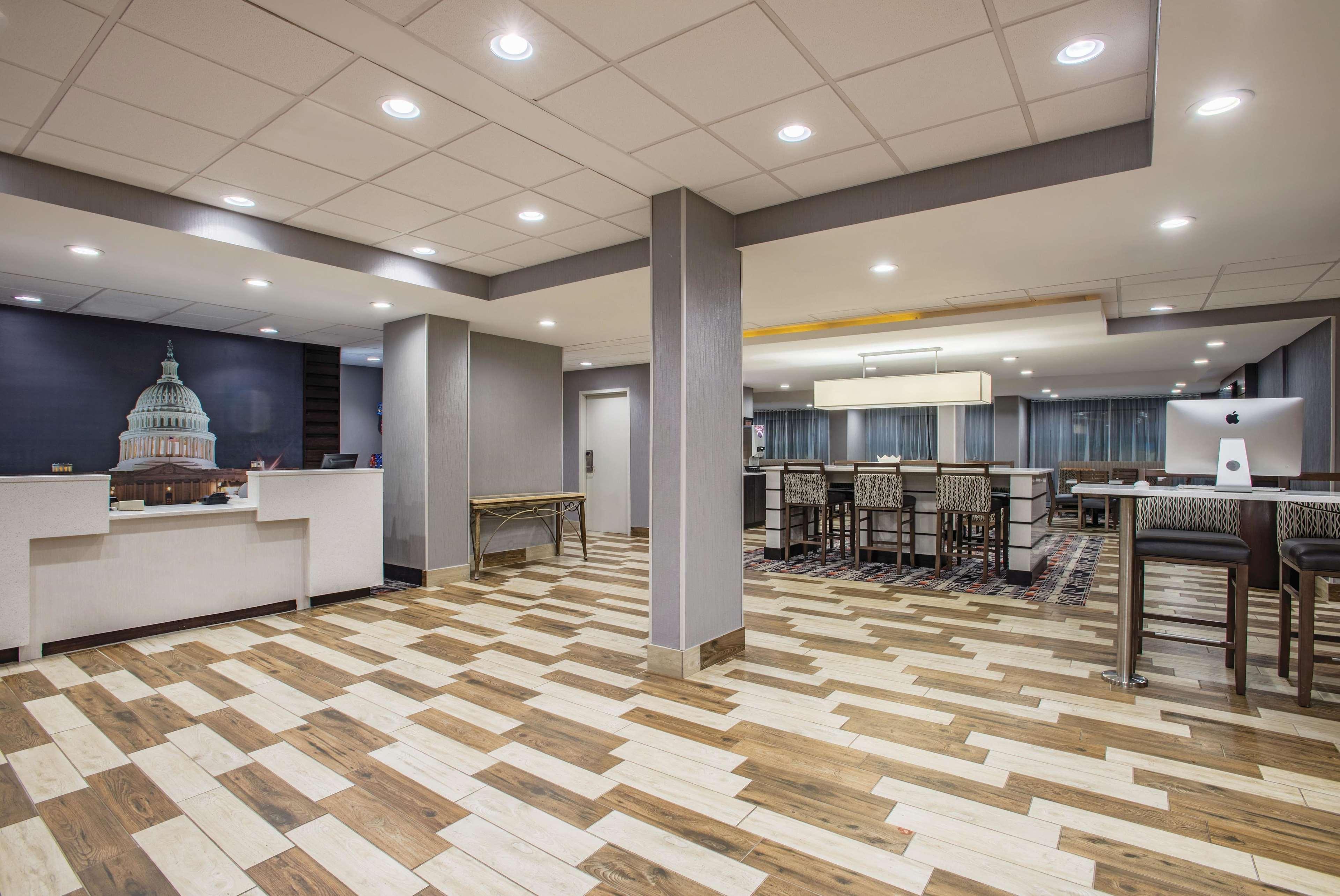 La Quinta Inn & Suites By Wyndham Dc Metro Capital Beltway Capitol Heights Εξωτερικό φωτογραφία