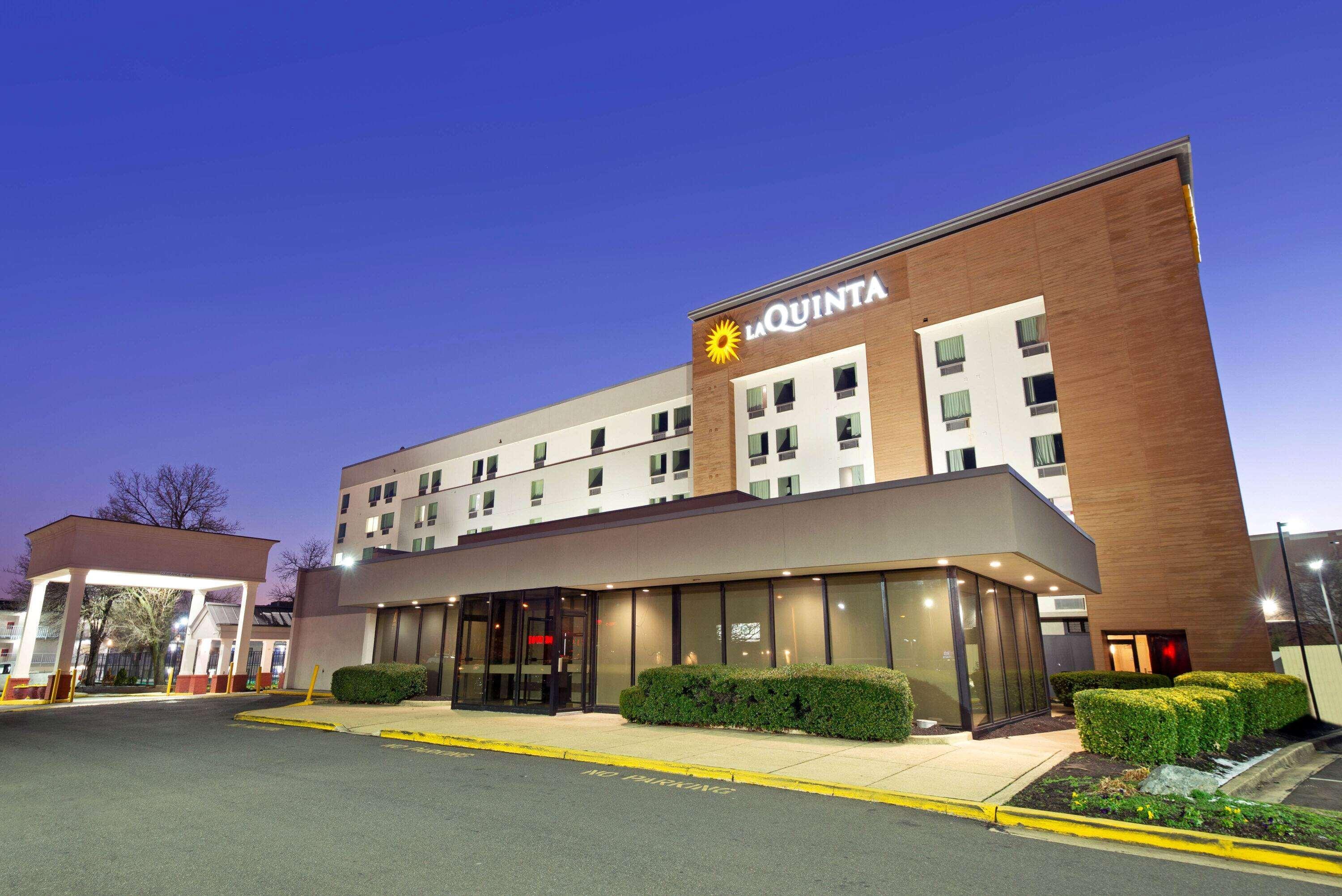 La Quinta Inn & Suites By Wyndham Dc Metro Capital Beltway Capitol Heights Εξωτερικό φωτογραφία