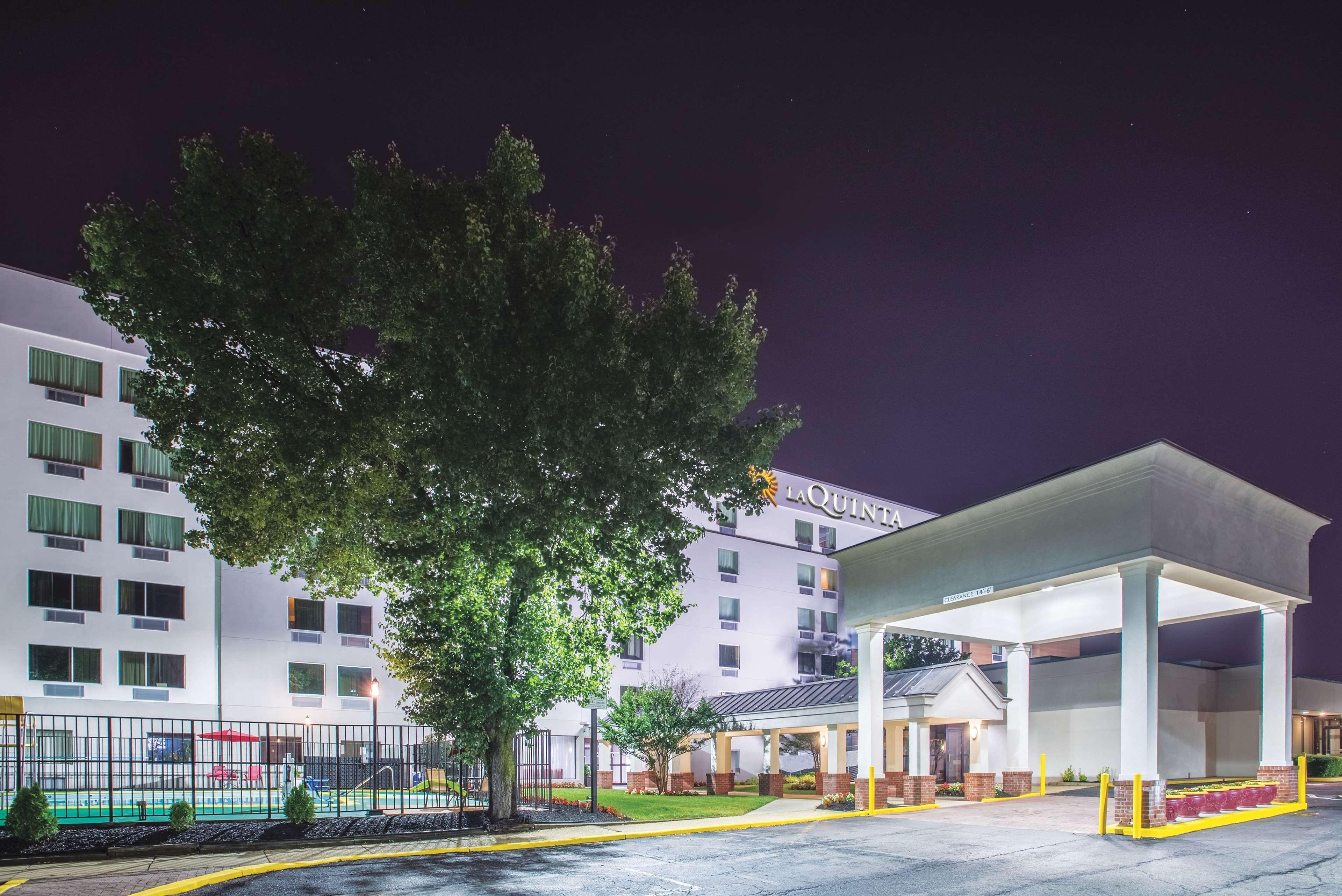 La Quinta Inn & Suites By Wyndham Dc Metro Capital Beltway Capitol Heights Εξωτερικό φωτογραφία