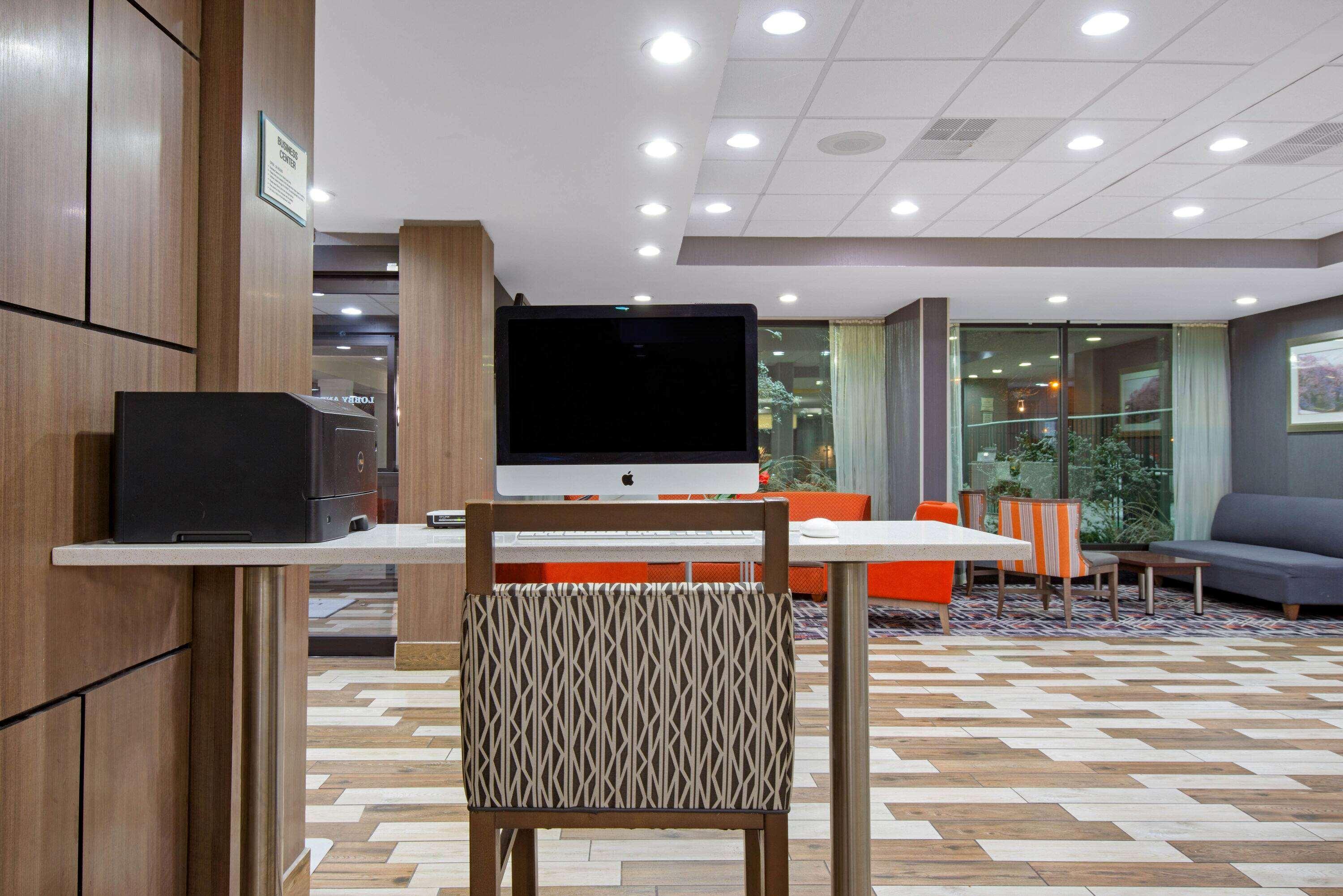 La Quinta Inn & Suites By Wyndham Dc Metro Capital Beltway Capitol Heights Εξωτερικό φωτογραφία
