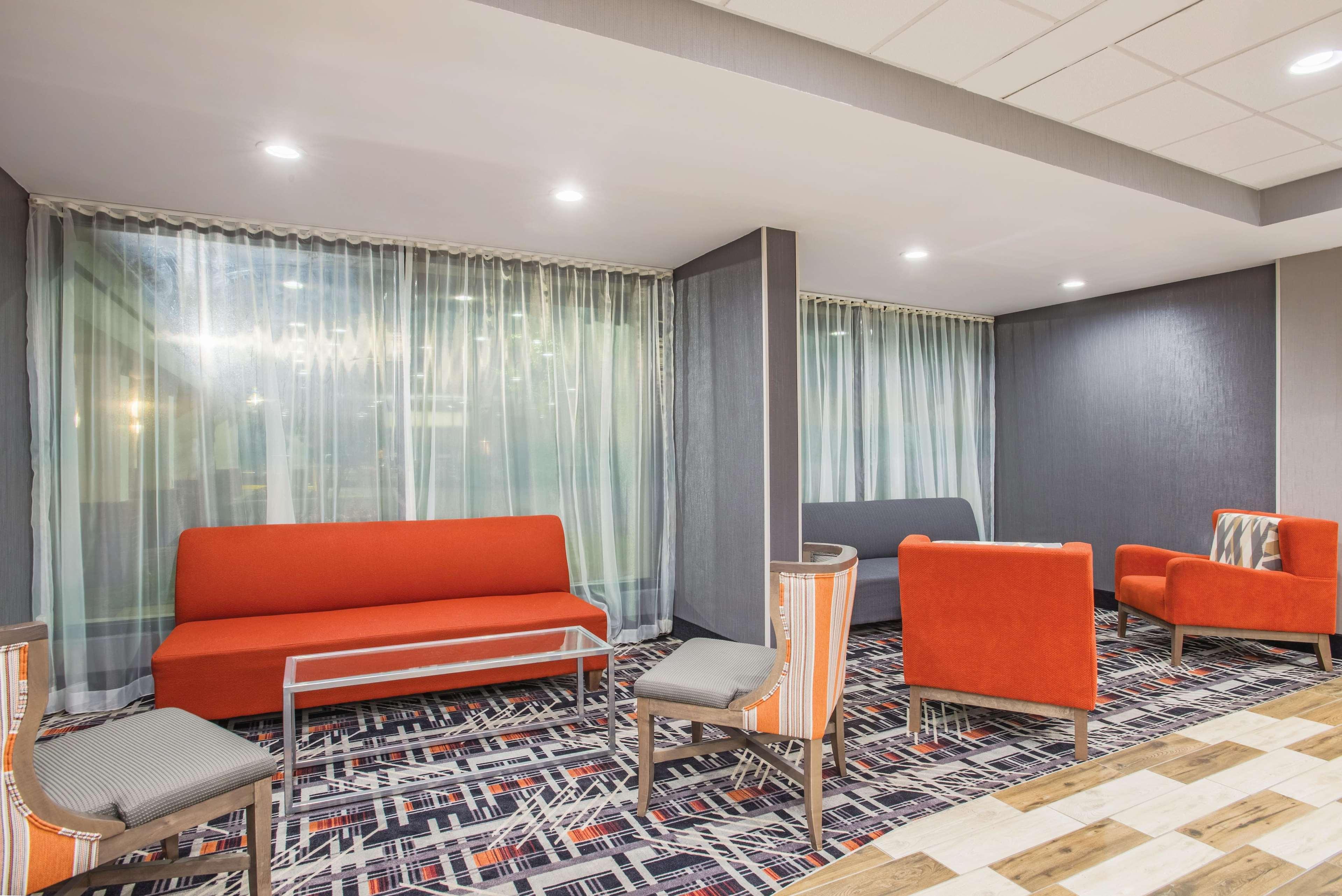 La Quinta Inn & Suites By Wyndham Dc Metro Capital Beltway Capitol Heights Εξωτερικό φωτογραφία