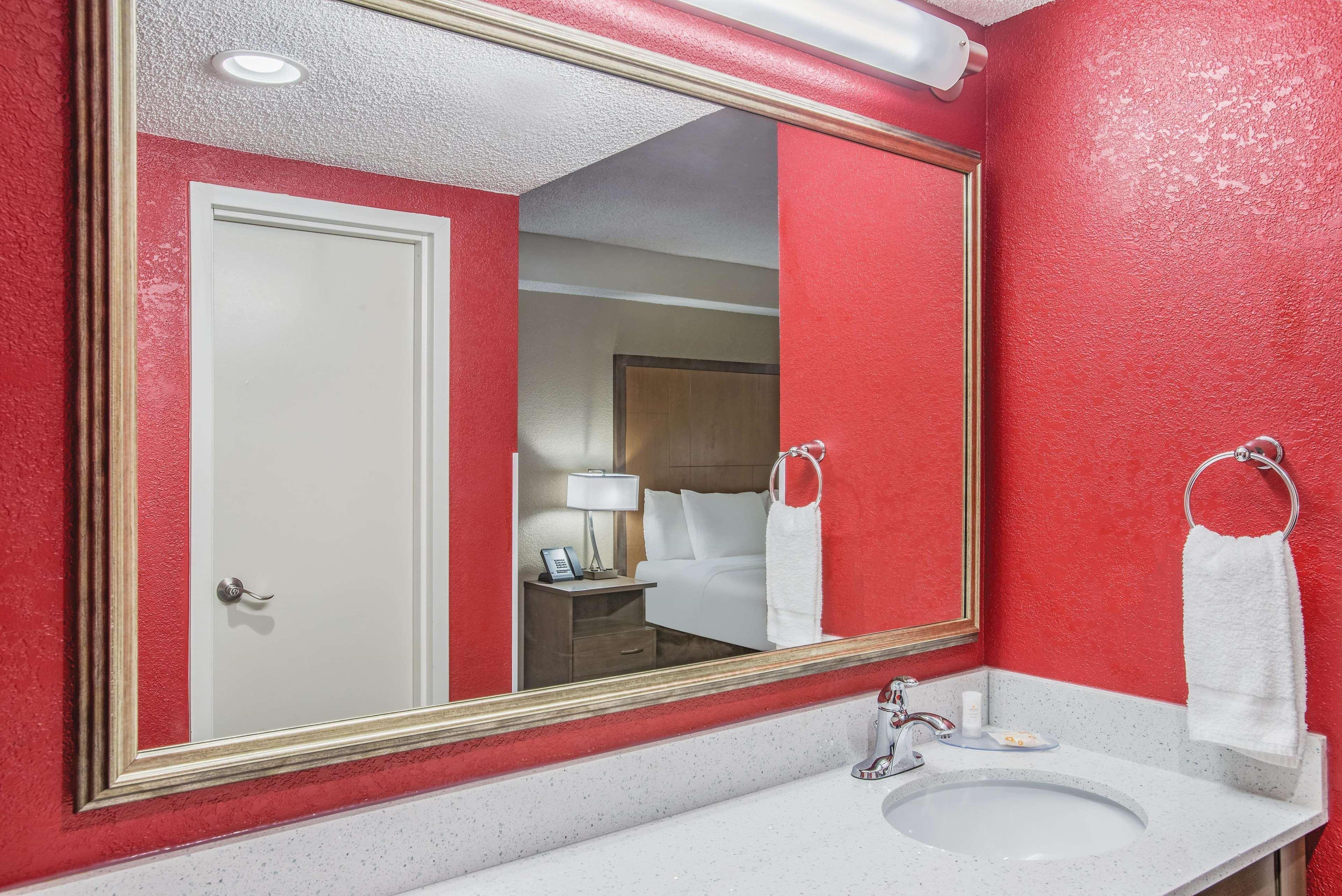 La Quinta Inn & Suites By Wyndham Dc Metro Capital Beltway Capitol Heights Εξωτερικό φωτογραφία
