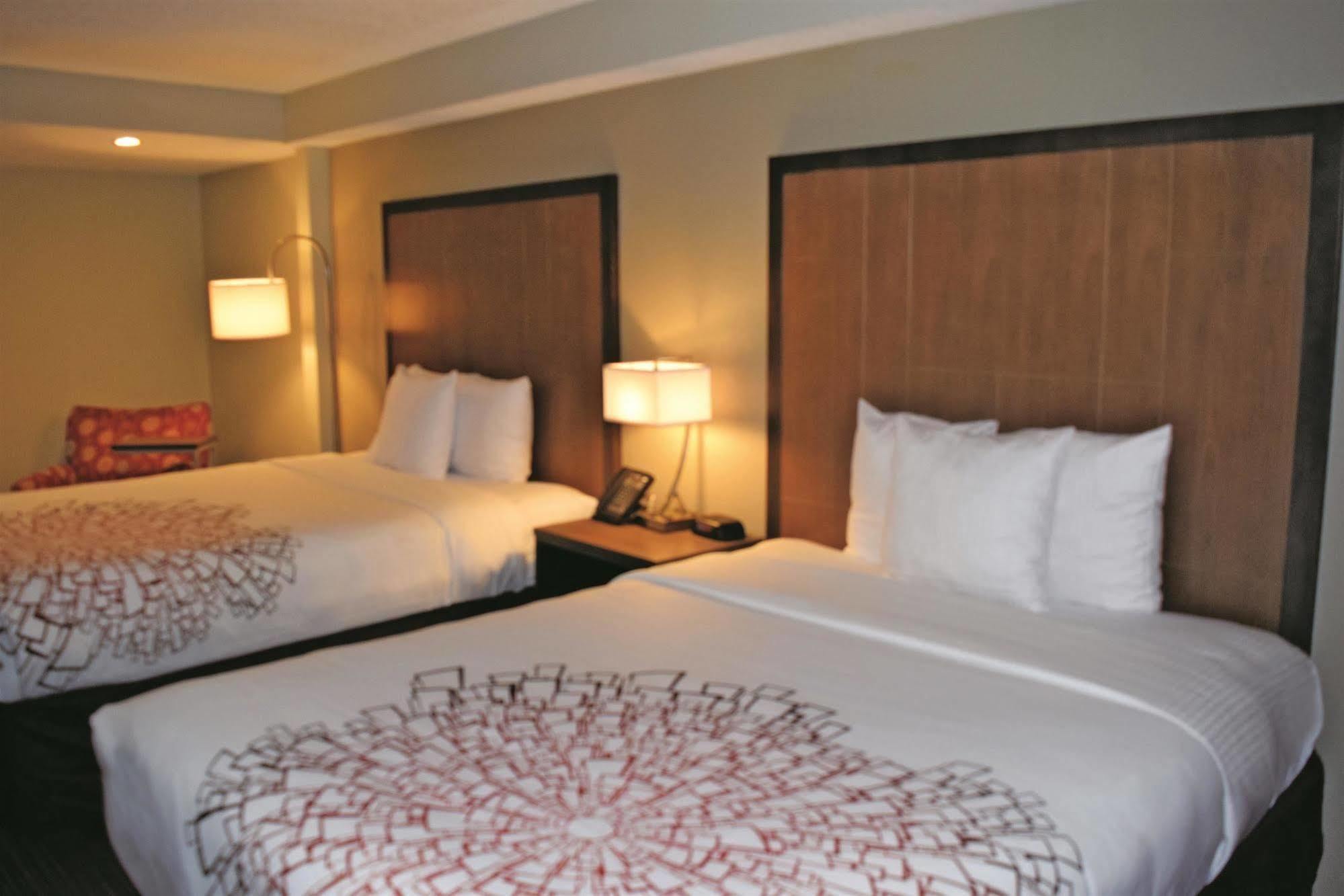 La Quinta Inn & Suites By Wyndham Dc Metro Capital Beltway Capitol Heights Εξωτερικό φωτογραφία